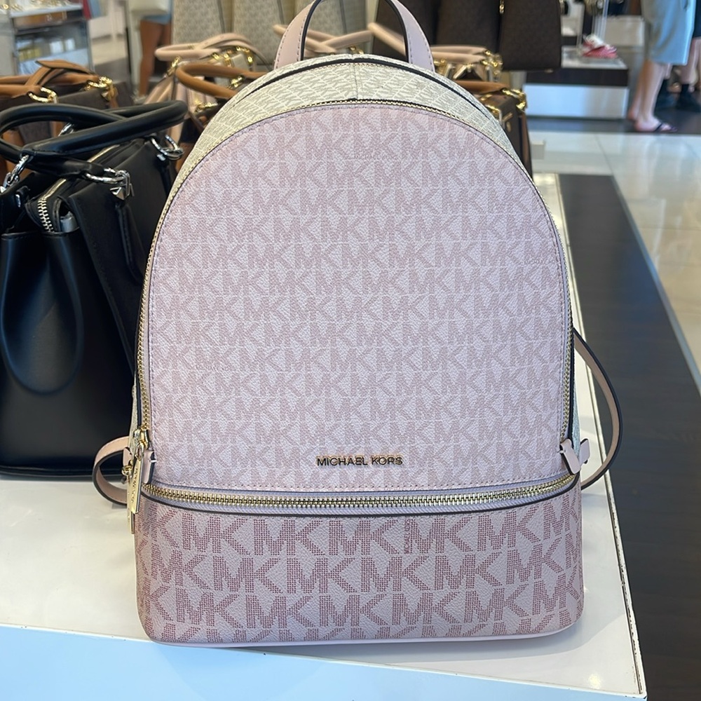 MICHAEL KORS Rhea Medm Zip Color-Block Signature Logo Backpack
PWD BLSH MLT
NWT - Picture 16 of 16